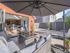 Sitting-out-area | Fir Cottage, Mersea Island