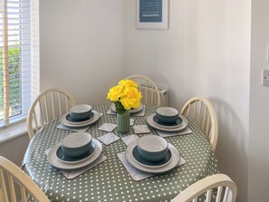 Dining Area | Blissful Ocean Breeze, Perranporth