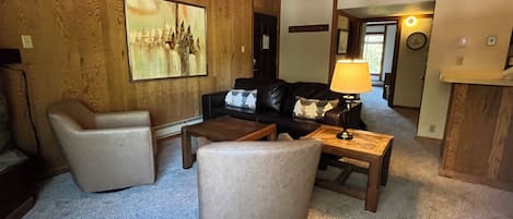 New living room furnishings in the extremely clean condo
