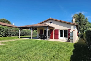 Extérieur maison de vacances [été]
