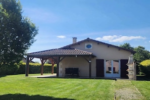 Extérieur maison de vacances [été]