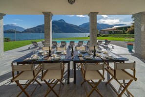 Cozy villa for rent on Lake Como.