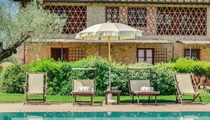 Wonderful estate for rent in the heart of Tuscany.