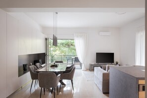 Dazzling Athens  Apartment | Modern Zen Apartment | 1 Bedroom | Private Balcony | Modern Décor  | Vouliagmeni