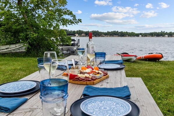 Enjoy dining al fresco!