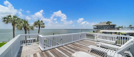 Welcome To Blue Marlin Bayfront Retreat - Stunning Retreat