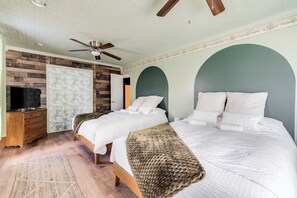 Two queen beds