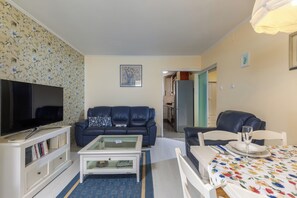 Living and dining room