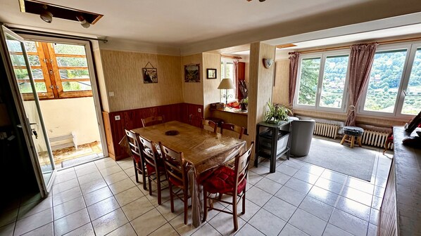 Dining room