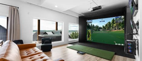 Enjoy a full simulator and 9 unique golf-themed bedrooms, all with their own bathrooms.