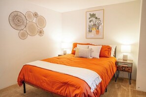 Secondary bedroom, queen bed