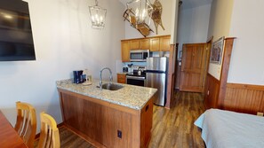 Indoors, Hardwood, Floor, Flooring, Screen