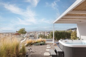 Bain à remous extérieur