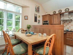 Kitchen/diner | Sea Valley View, Lynton