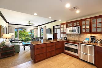 Waipouli Beach Resort Courtyard View 2 BD 3 BA