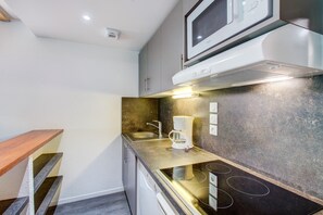 Make a tasty meal in your own kitchen!