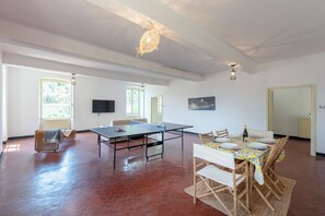 Living and dining room