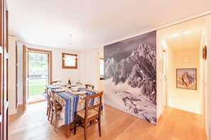 Living and dining room