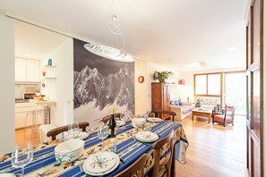 Living and dining room
