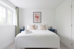 Brand new kingsize bed