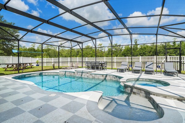 Amazing outside area with scenic views