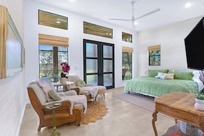 Modern and luxurious suite at the Ali Oti