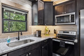 2 Bedroom Gatlinburg Vacation, near Rocky Top Sports World and D