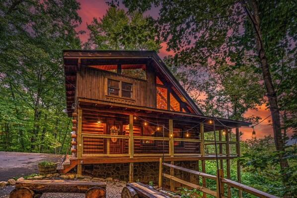 The Smoky Mountain Cabin bathed in the beautiful evening light