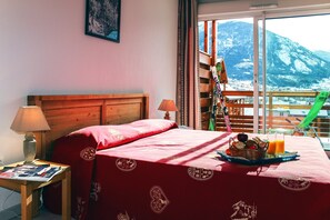 Drift to sleep in the comfortable Double bed in two bedrooms.