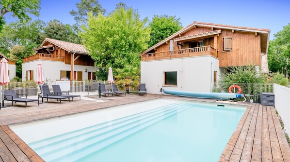 The pool is open from April to September.