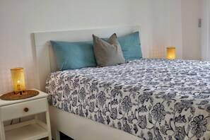 Primary bedroom .>WiFi.> TvSmart .> Extra Sheets .>private Bath