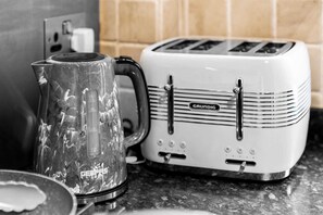 Kaffee und/oder Kaffeemaschine