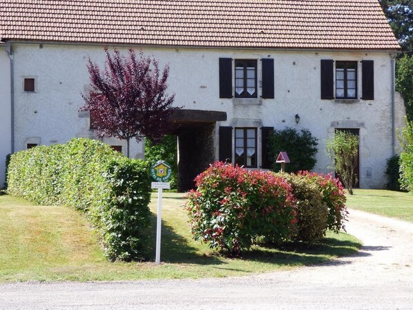Photo 0