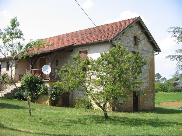 Photo 0