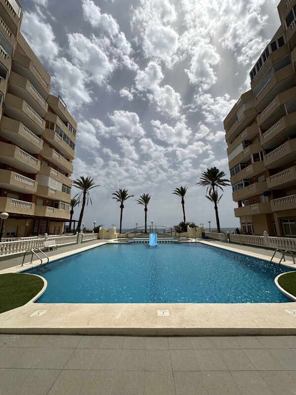 Swimming pool