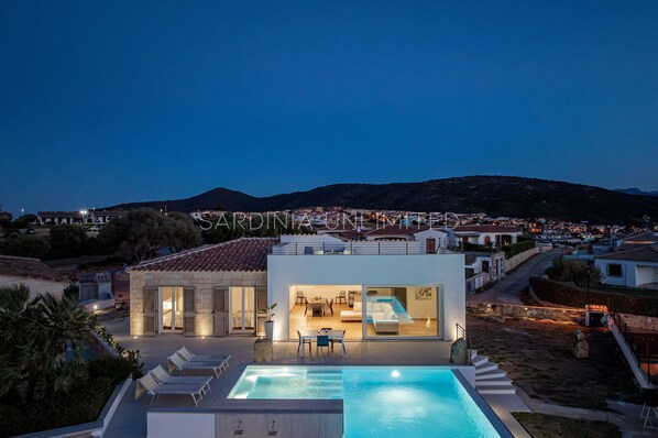 Building Exterior, Pool, Scenic View