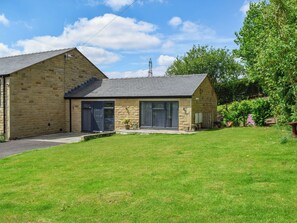 Exterior | The Farmhouse Retreat, Heyrod, near Mossley