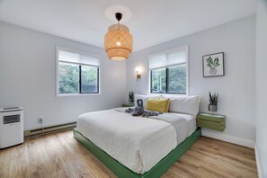 Bedroom 1 (1)