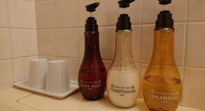 Bathroom amenities