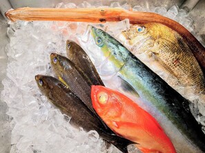 Within walking distance of restaurants where you can enjoy seafood from Minami Boso