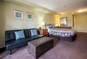 203B Futon