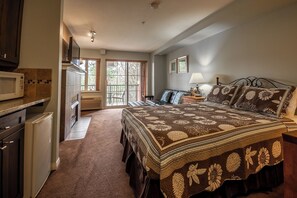 203B Room Wndow 1500