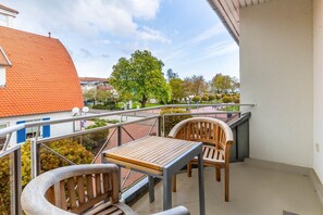 Balkon mit Blick Richtung Kurverwaltung