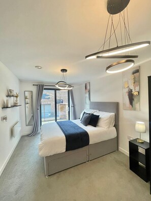 Spacious Kingsized Bedroom with Balcony Access. 