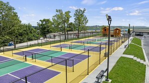 6 pickleball courts!