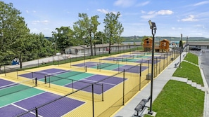 6 pickleball courts!