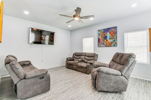 Living Room | Main Level | Central A/C & Heating