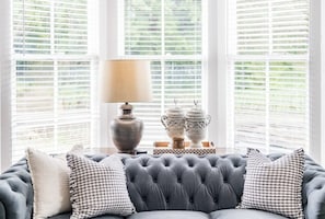 Spacious + comfortable in the best historic neighborhood adjacent to downtown