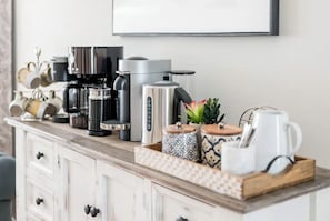 Deluxe coffee bar