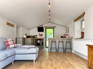Open plan living space | The Calf Shed, Buxton